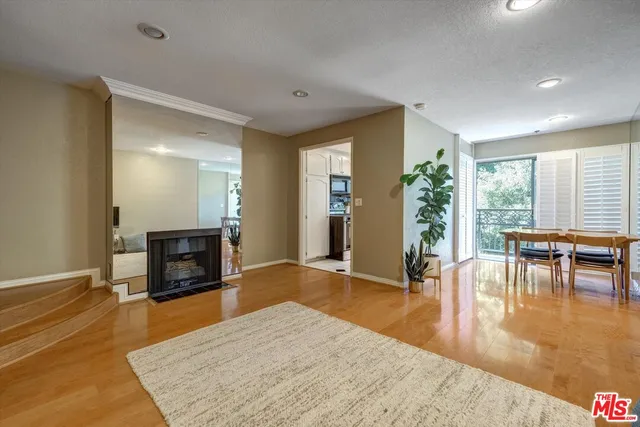 $499,000 | 1355 North Sierra Bonita Avenue, Unit 411, West Hollywood, CA 90046
