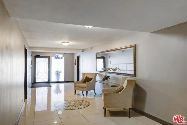 $499,000 | 1355 North Sierra Bonita Avenue, Unit 411, West Hollywood, CA 90046