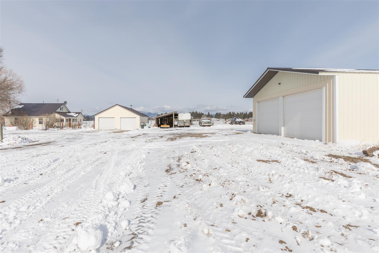 38818 North Short Road Deer Park, WA 99006 - Photo 2 of 20