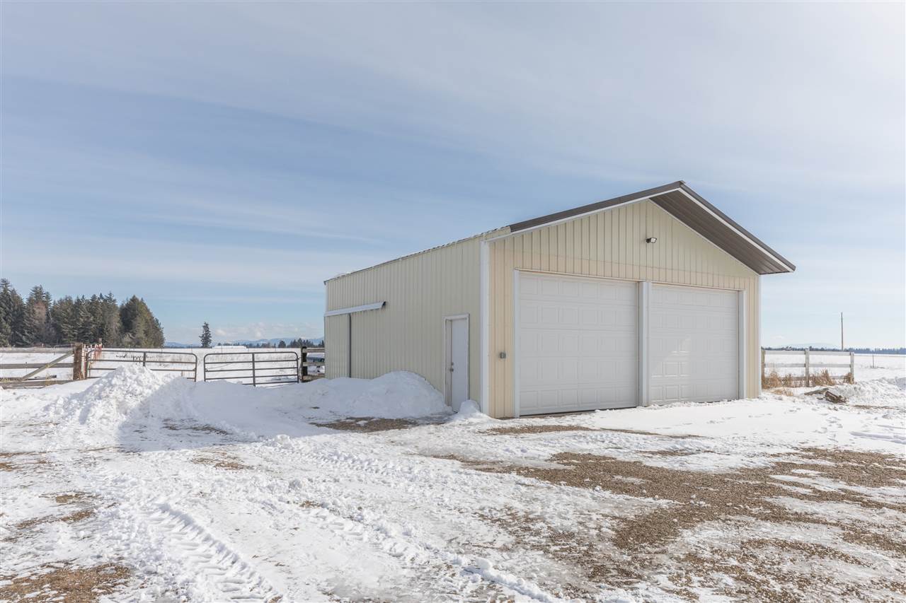 38818 North Short Road Deer Park, WA 99006 - Photo 4 of 20
