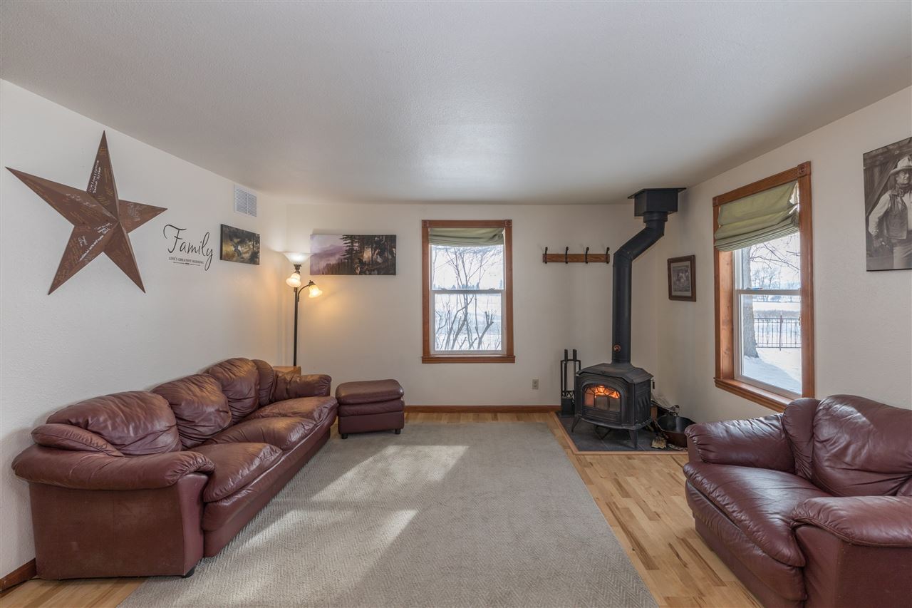 38818 North Short Road Deer Park, WA 99006 - Photo 10 of 20