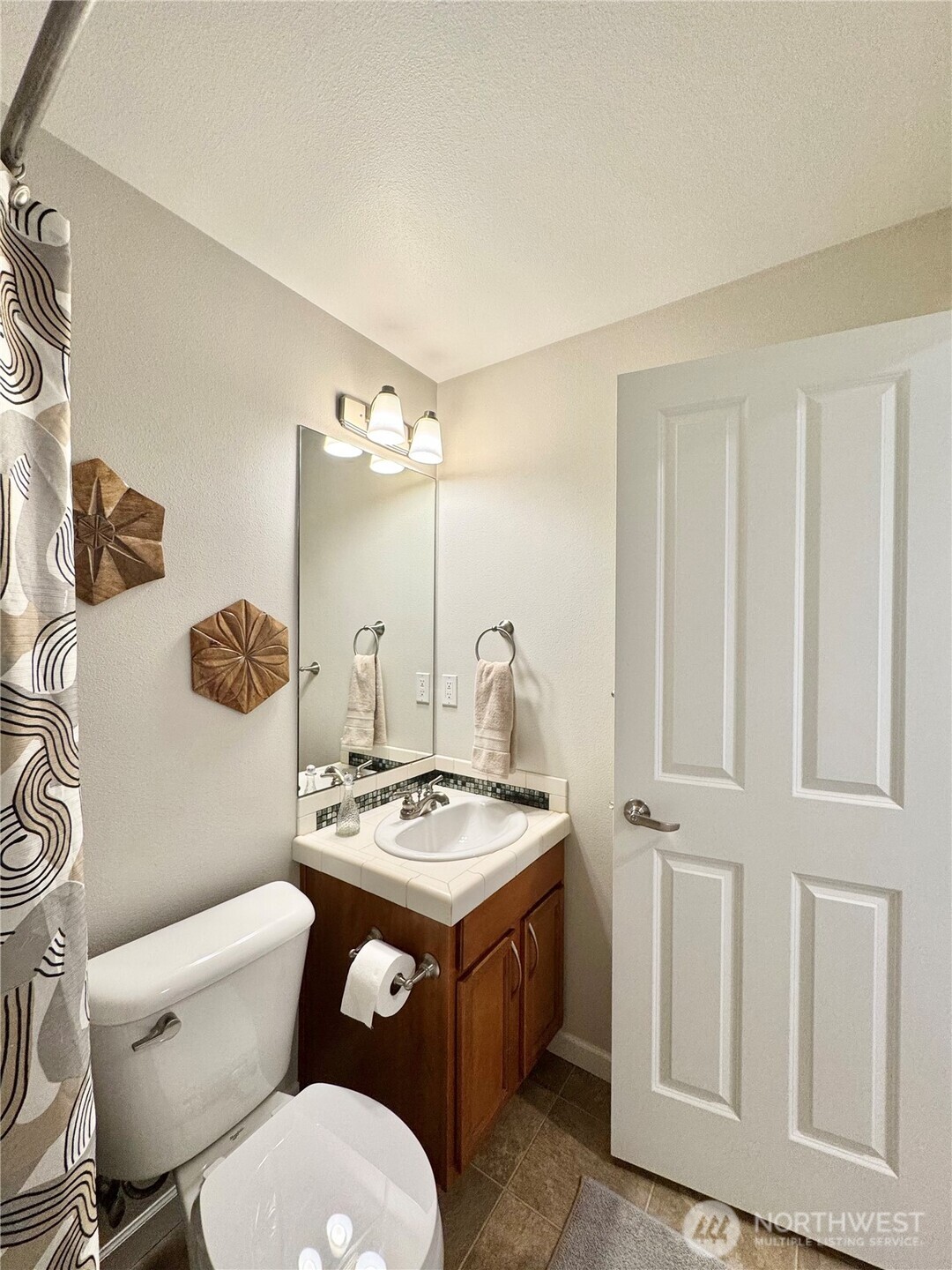2138 North 113th Street, Unit B Seattle, WA 98133 - Photo 28 of 37