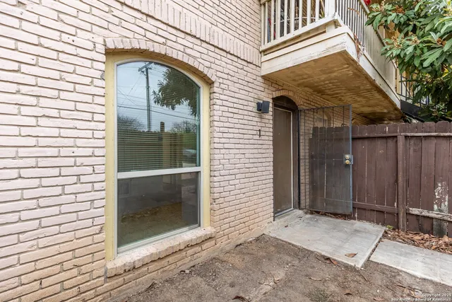 $700 | 1903 Anchor Drive, Unit 1, San Antonio, TX 78213
