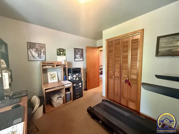 $239,000 | 106 Kansas Avenue, Hiawatha, KS 66434