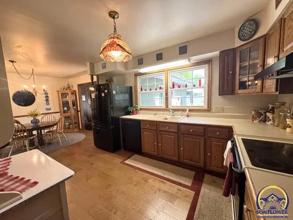 $239,000 | 106 Kansas Avenue, Hiawatha, KS 66434