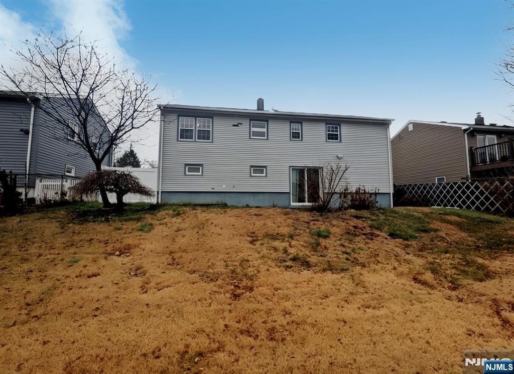 88 Herrick Street East Rutherford, NJ 07073 - Photo 25 of 27 Gallery Image 25