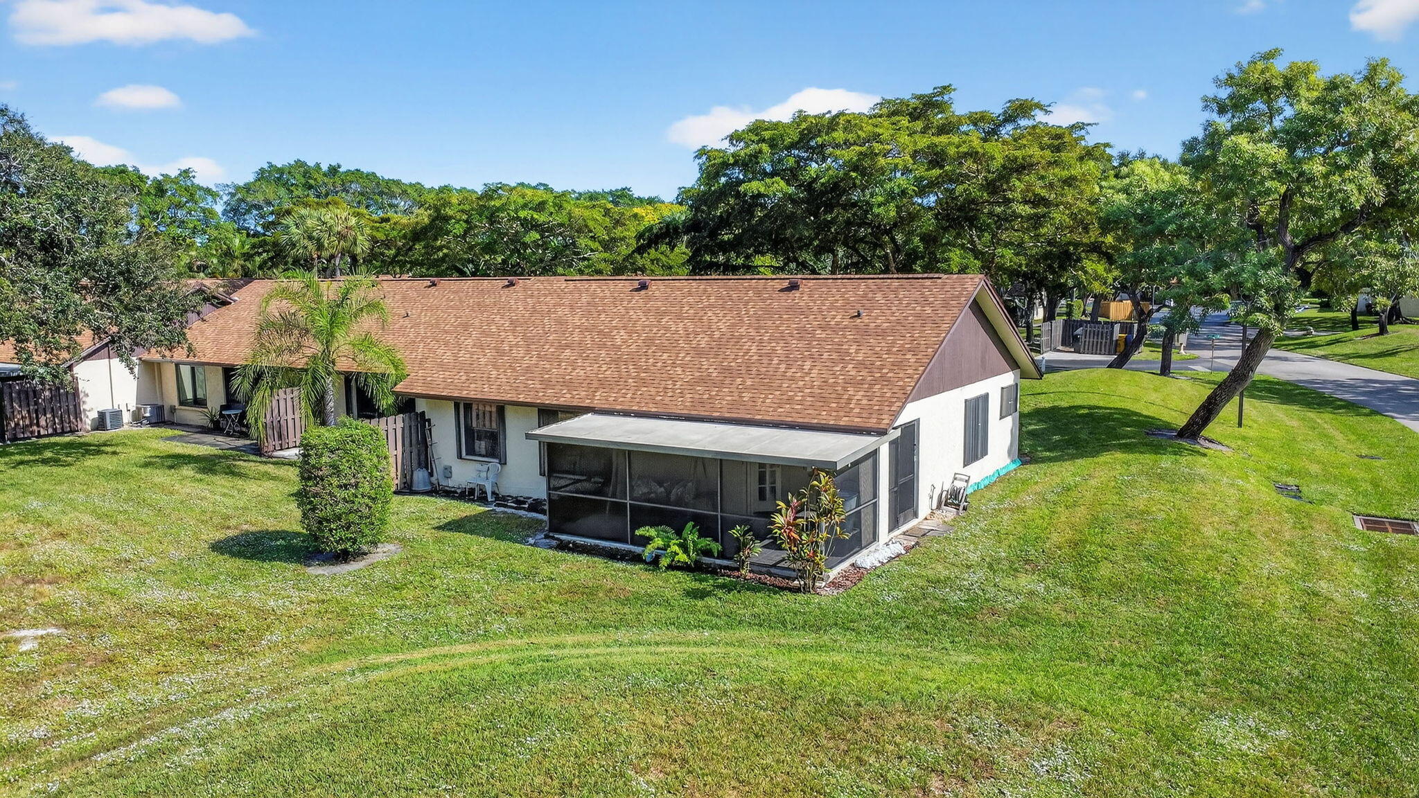 117 Vía De Casas Norte Boynton Beach, FL 33426 - Photo 28 of 31 an aerial view of a house