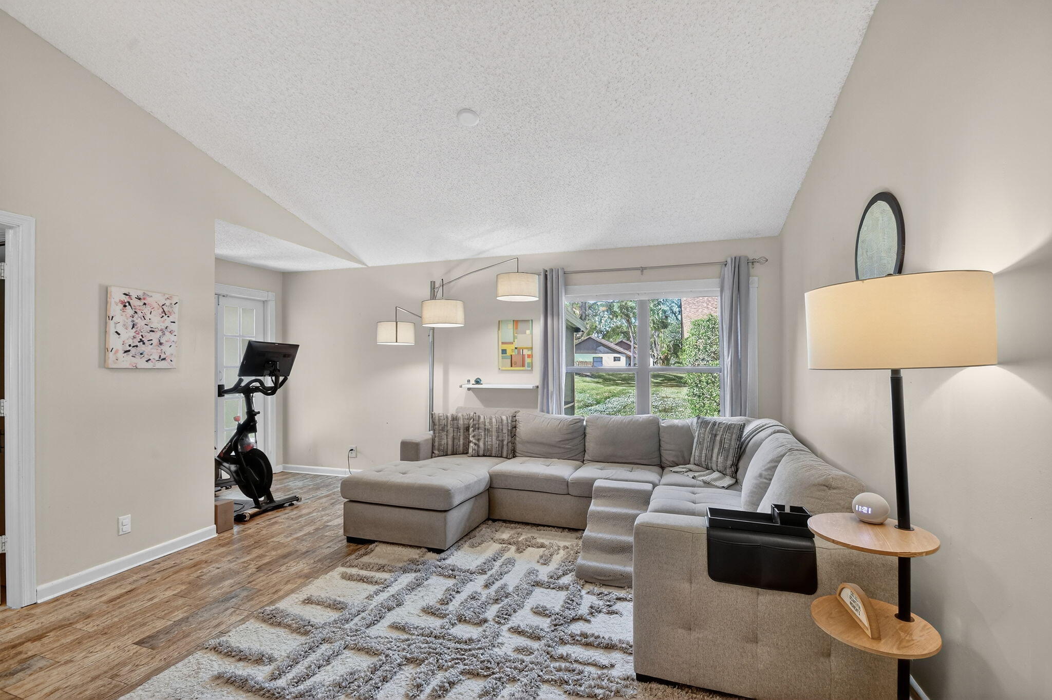 117 Vía De Casas Norte Boynton Beach, FL 33426 - Photo 10 of 31 a living room with furniture and a window