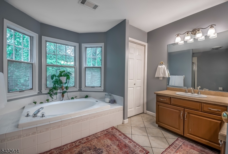 15 Gary Court Flanders, NJ 07836 - Photo 23 of 32