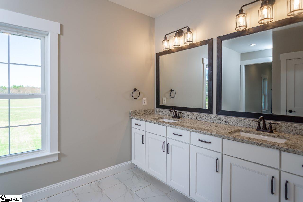 2545 Old Pendleton Road Easley, SC 29642 - Photo 12 of 36 Gallery Image 12