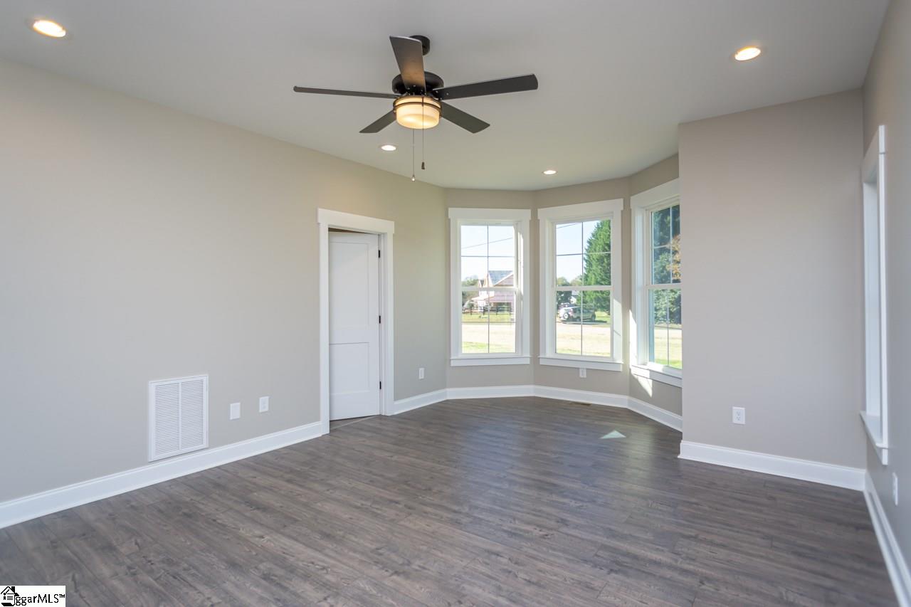 2545 Old Pendleton Road Easley, SC 29642 - Photo 10 of 36 Gallery Image 10