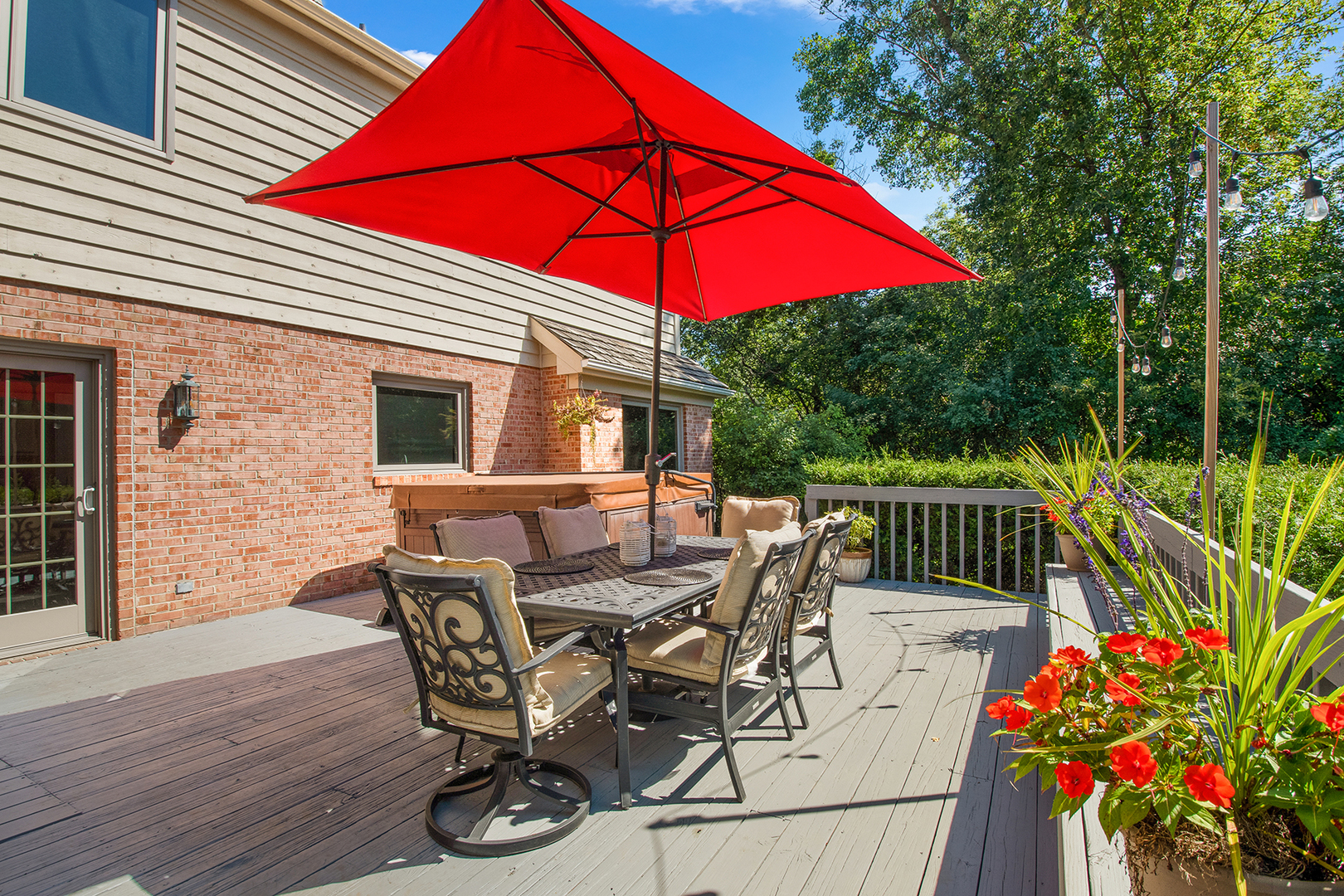 100 Boardman Court Lake Bluff, IL 60044 - Photo 31 of 33 a view of a chairs and table in the balcony