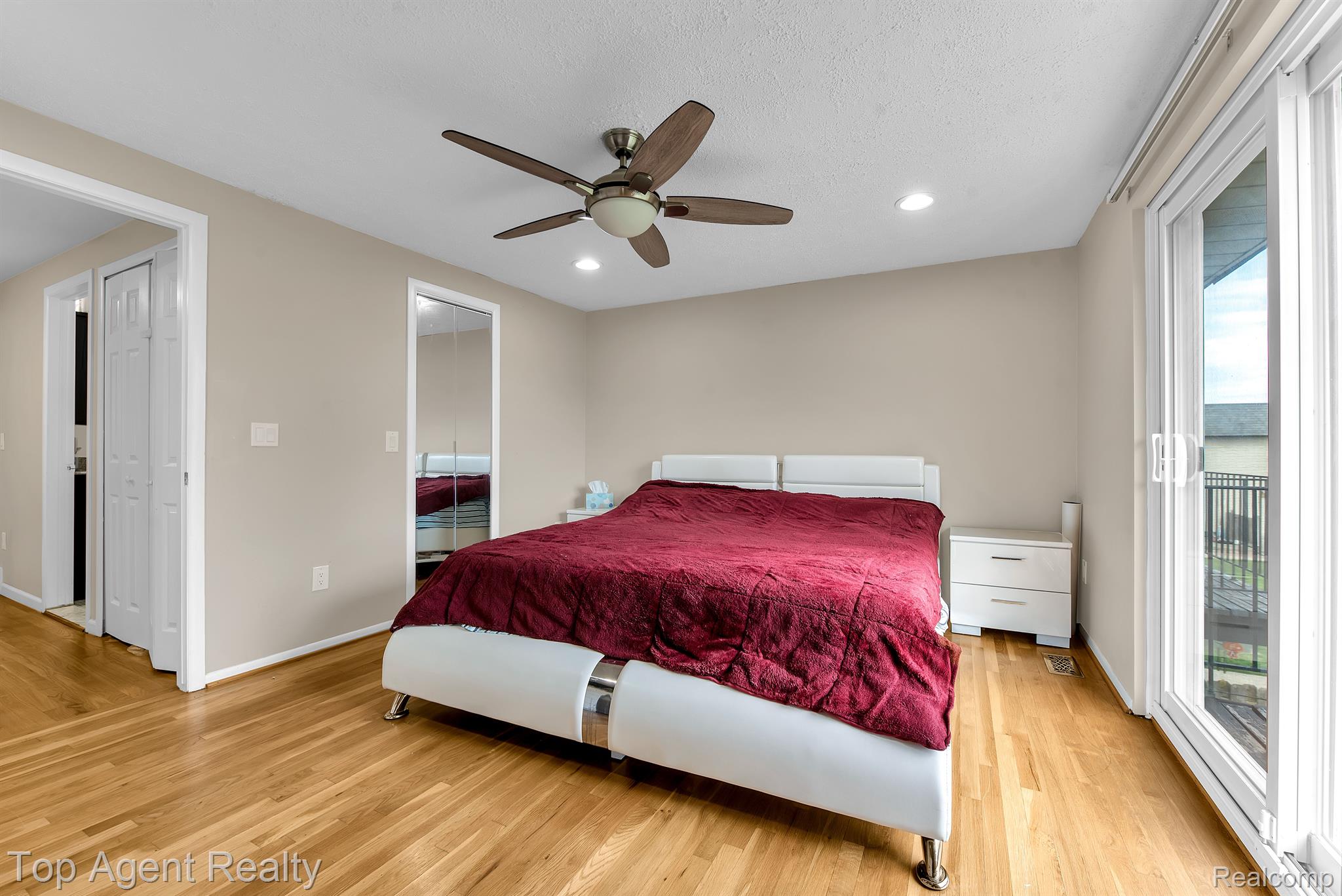 4380 15 Mile Road Sterling Heights, MI 48310 - Photo 18 of 25 Gallery Image 18