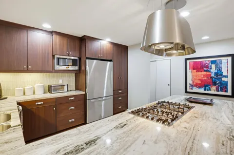 $679,999 | 180 Date Avenue, Imperial Beach, CA 91932