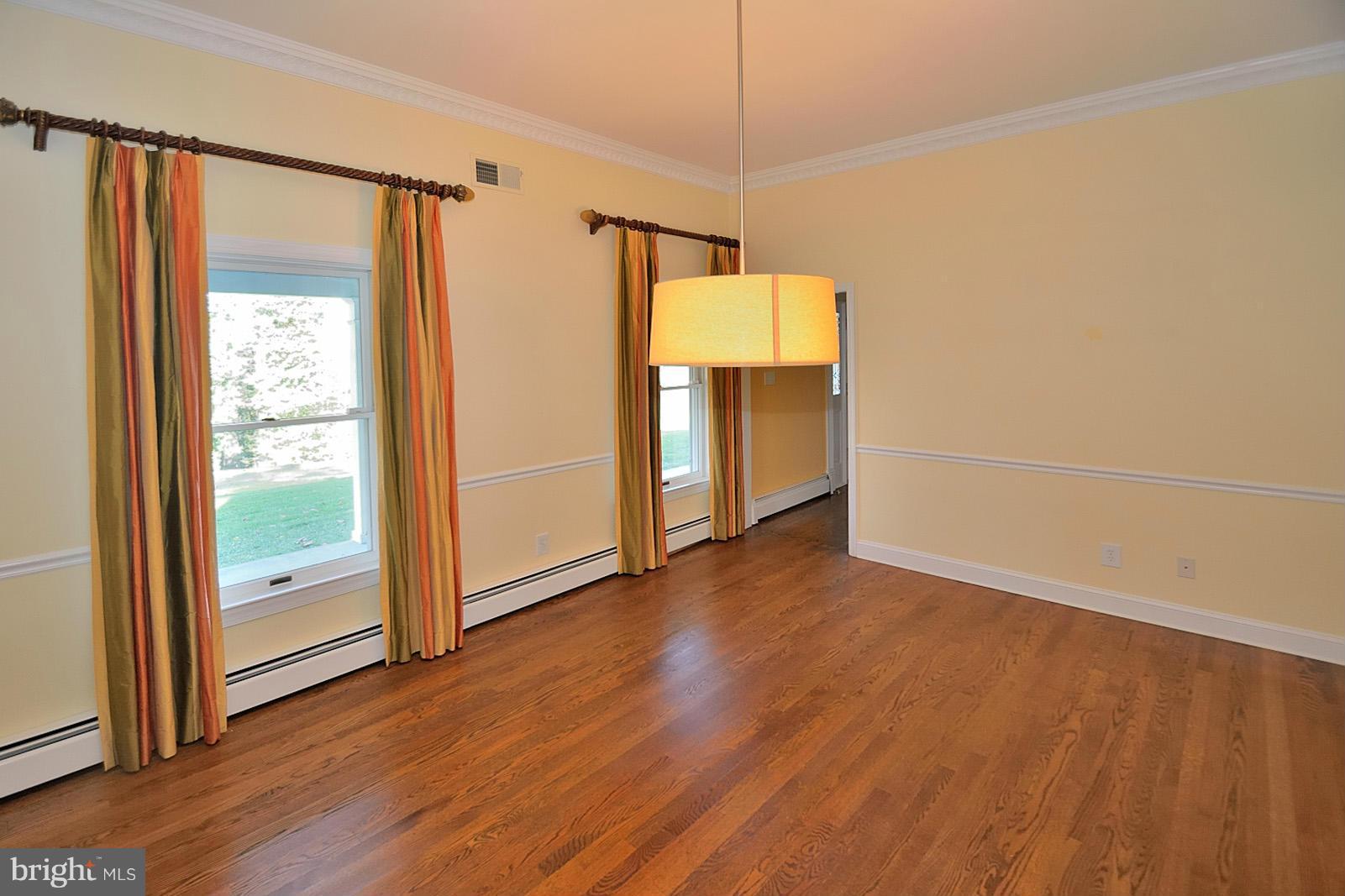 2800 Bryan Point Road Accokeek, MD 20607 - Photo 11 of 30 Dining Room