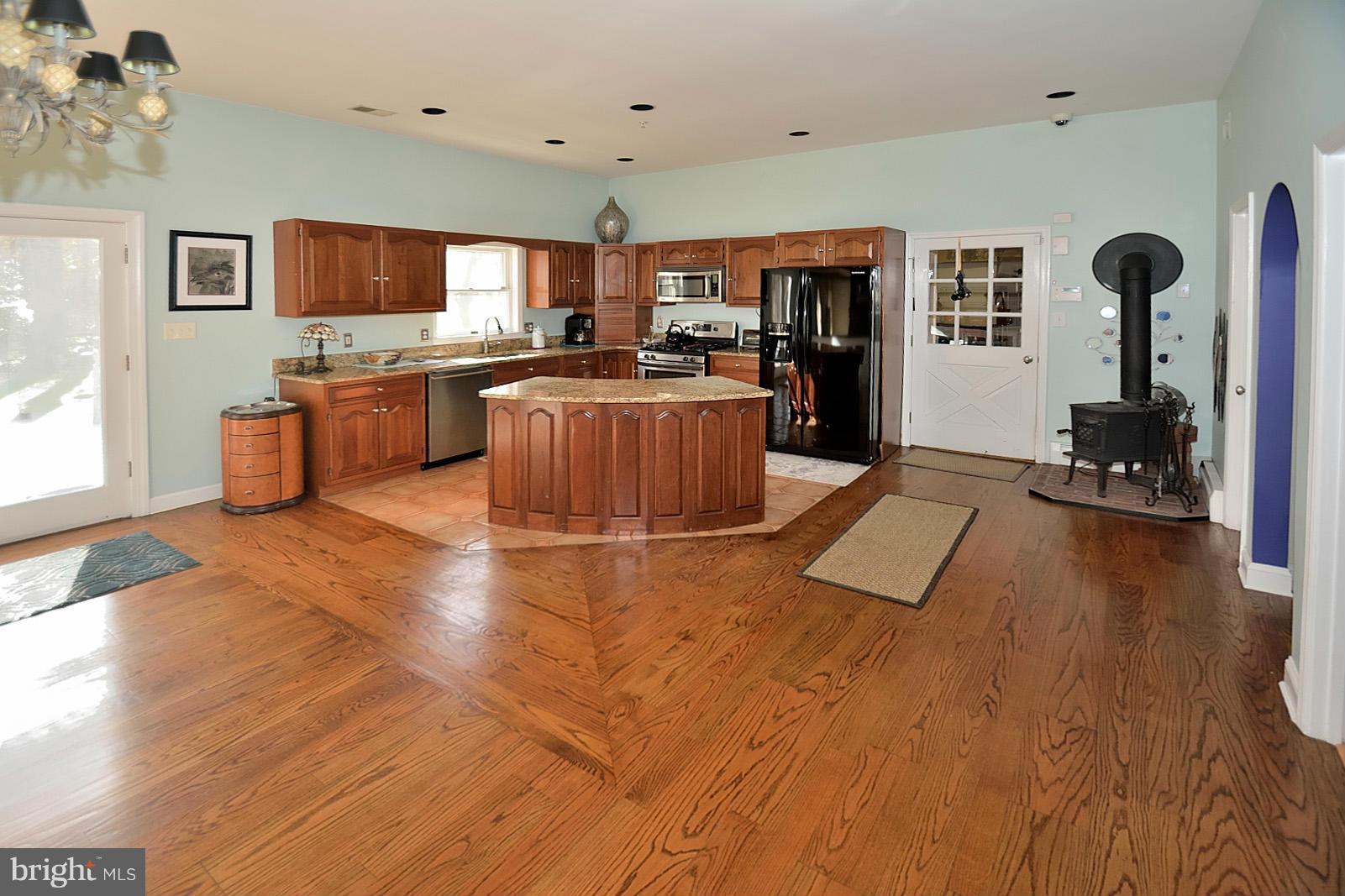 2800 Bryan Point Road Accokeek, MD 20607 - Photo 8 of 30 Kitchen w/Cherry Cabinets, Oak Hardwoods