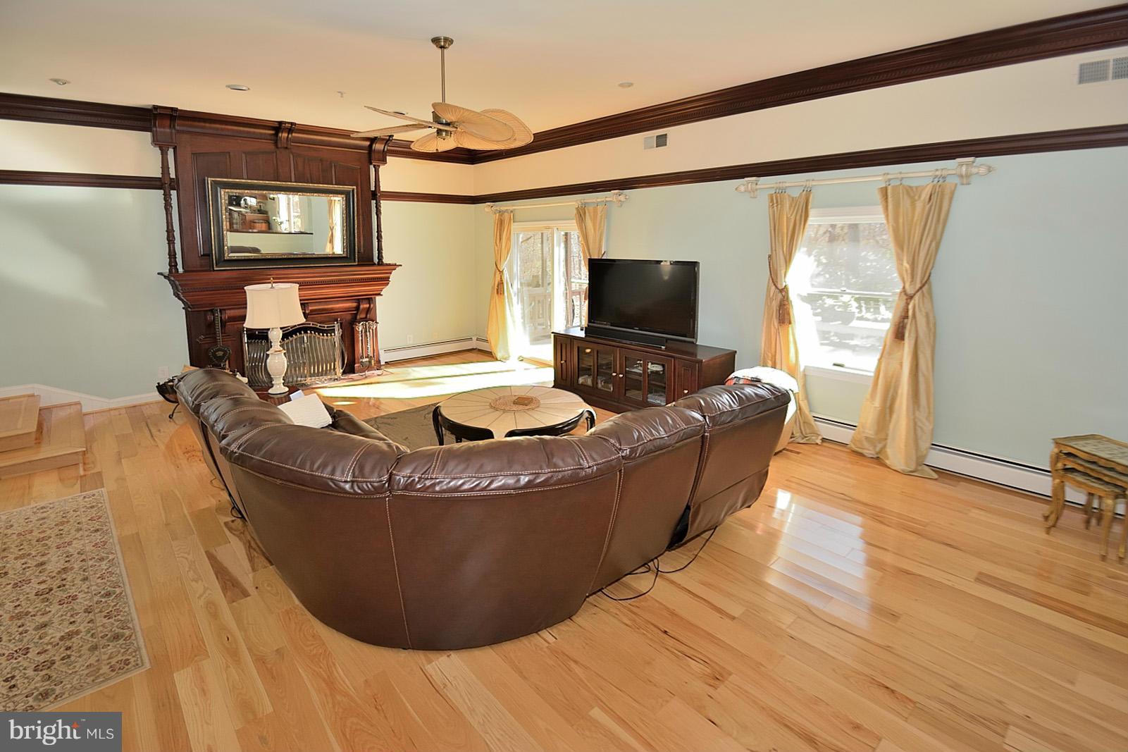 2800 Bryan Point Road Accokeek, MD 20607 - Photo 10 of 30 Large yet Cozy Family Room, Hickory Wood Floors