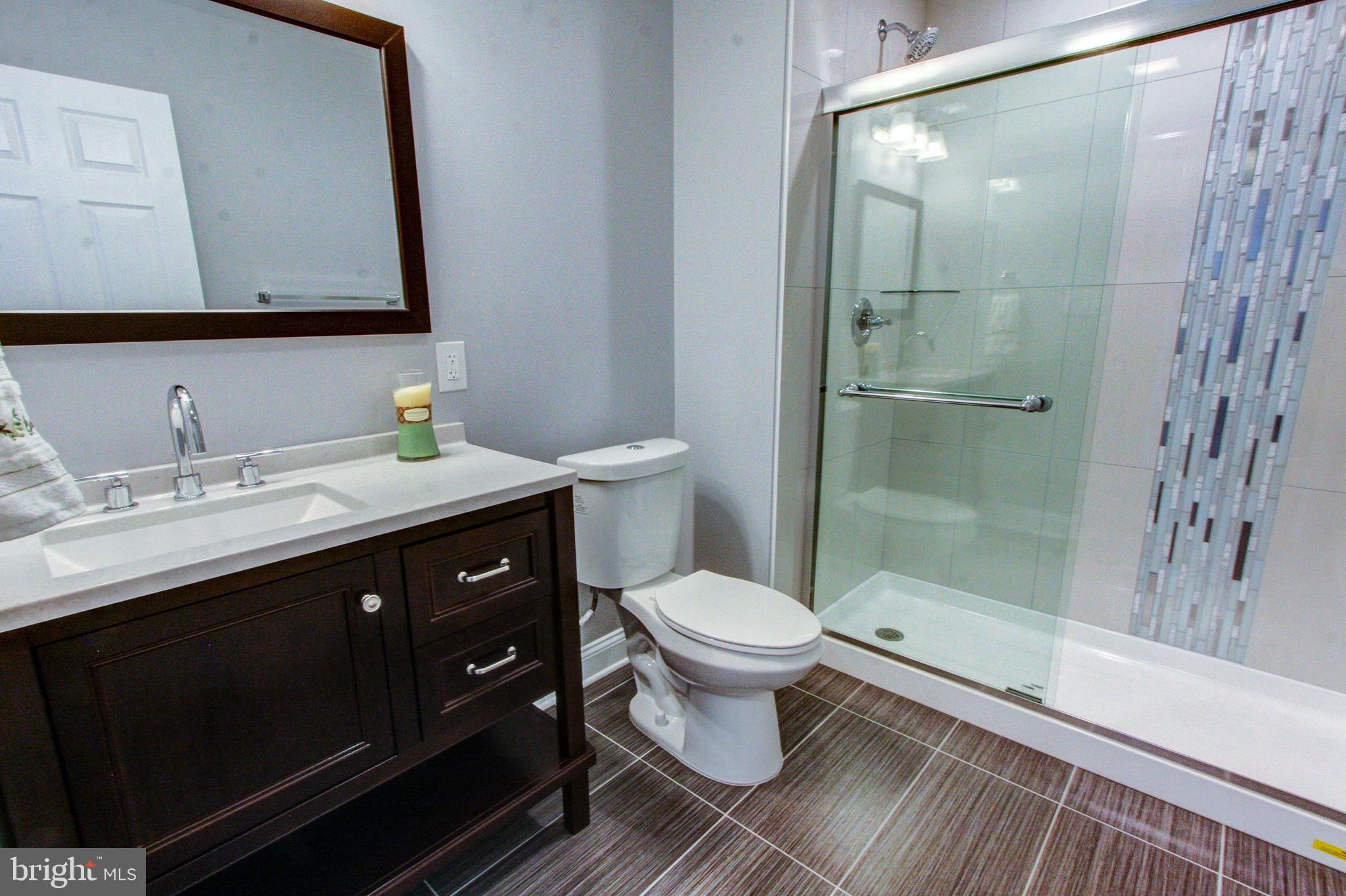 1517 River Road Croydon, PA 19021 - Photo 18 of 37 Main Floor Full Bath
