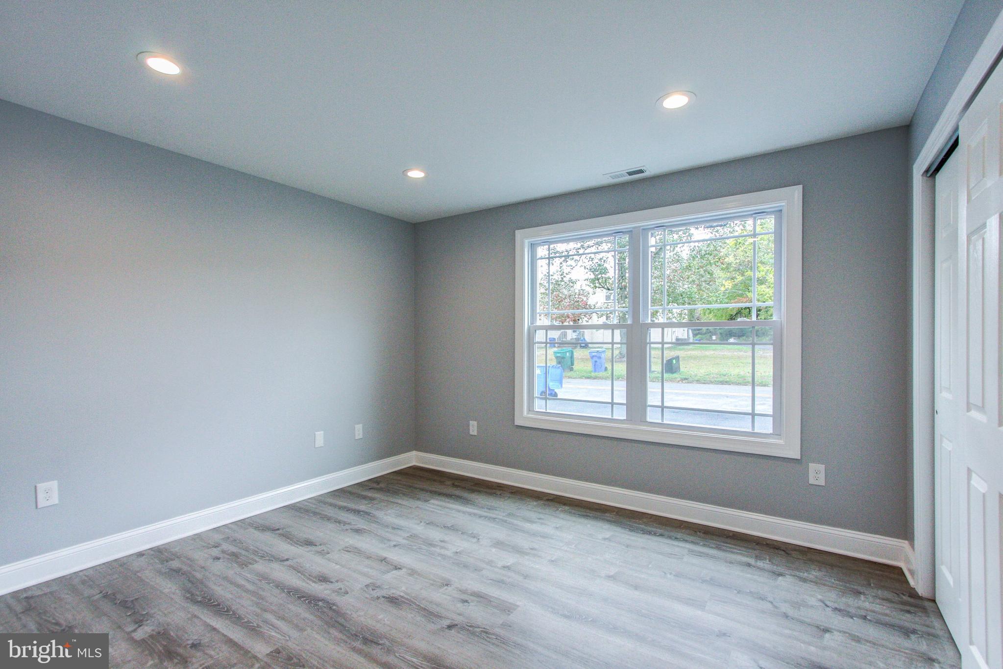 1517 River Road Croydon, PA 19021 - Photo 19 of 37 Main Floor Bedroom 14 x 13