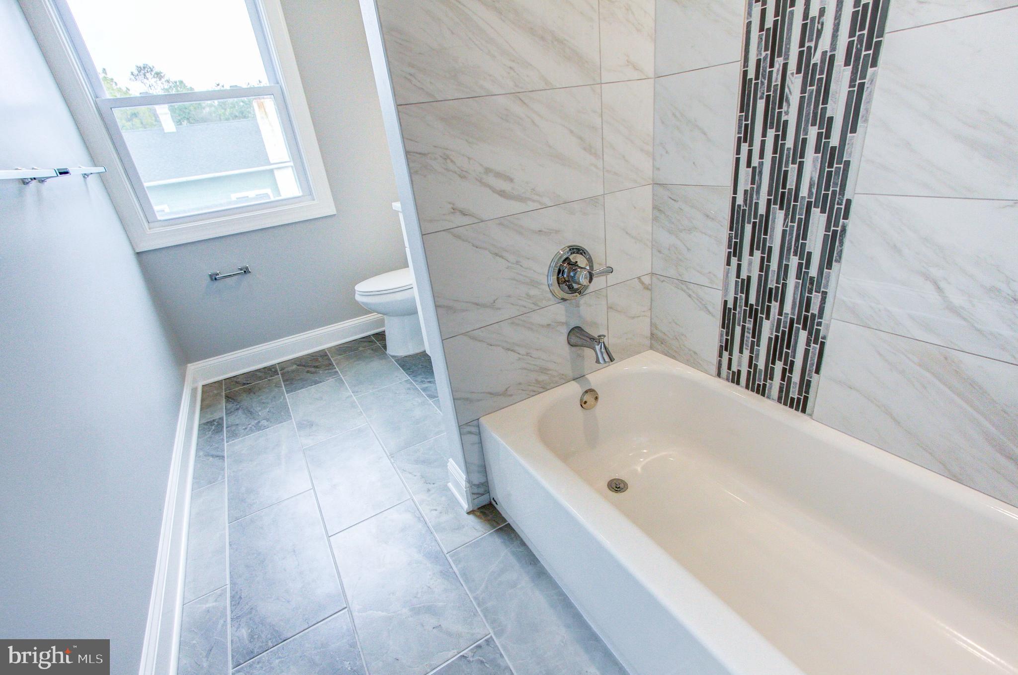 1517 River Road Croydon, PA 19021 - Photo 28 of 37 2nd Floor Bath