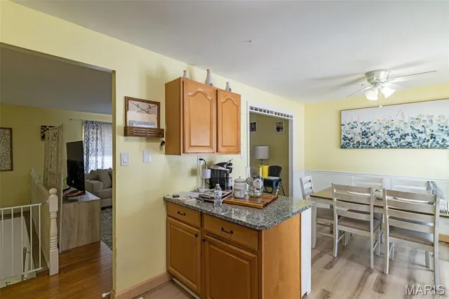 $280,000 | 2393 Wesford Drive, Maryland Heights, MO 63043