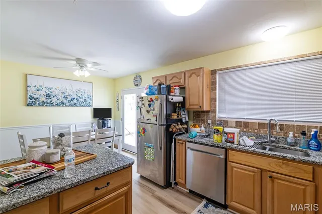 $280,000 | 2393 Wesford Drive, Maryland Heights, MO 63043