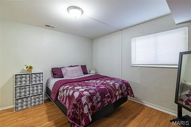 $280,000 | 2393 Wesford Drive, Maryland Heights, MO 63043