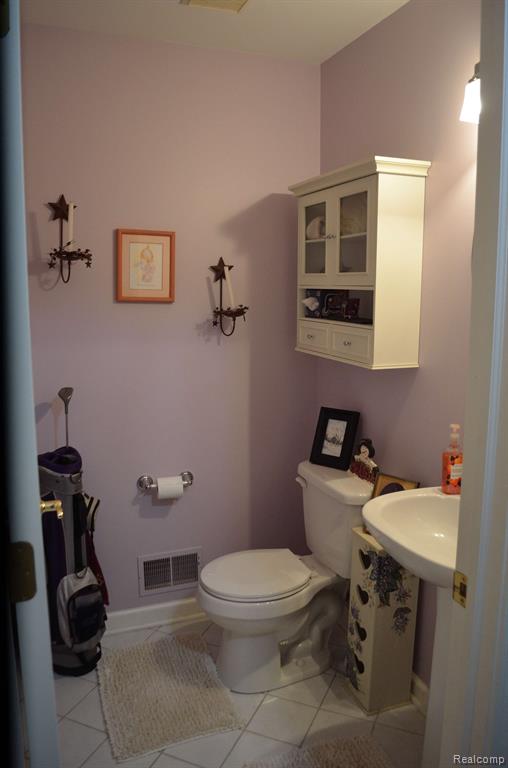 34348 Country Meadow Road Chesterfield, MI 48047 - Photo 13 of 20