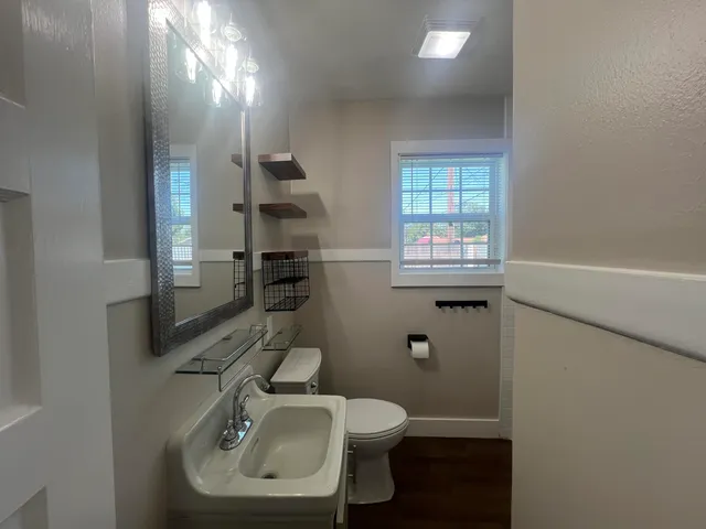 $1,000 | 2202 28th Street, Unit B, Lubbock, TX 79411