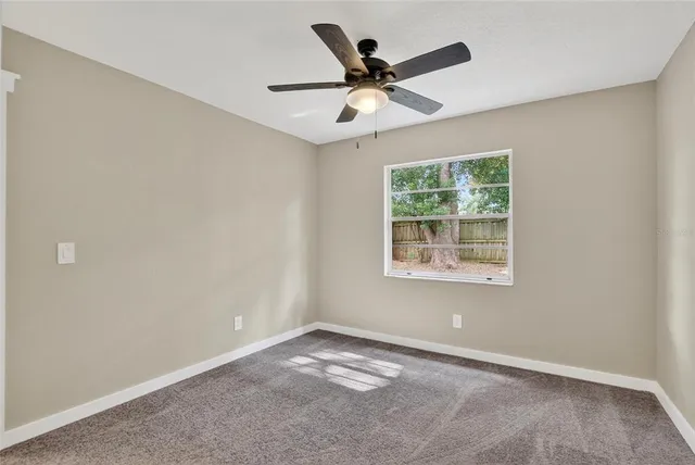 $369,000 | 423 Forest Oak Drive, Seffner, FL 33584