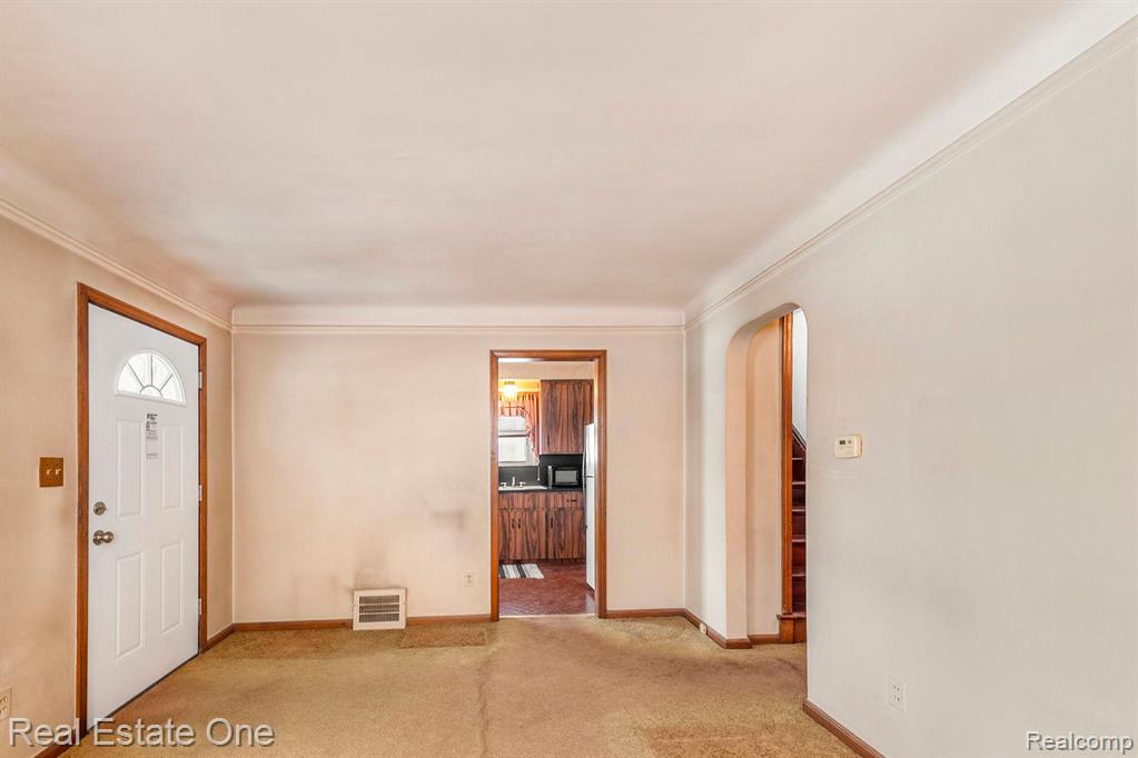 2836 Academy Street Dearborn, MI 48124 - Photo 7 of 16