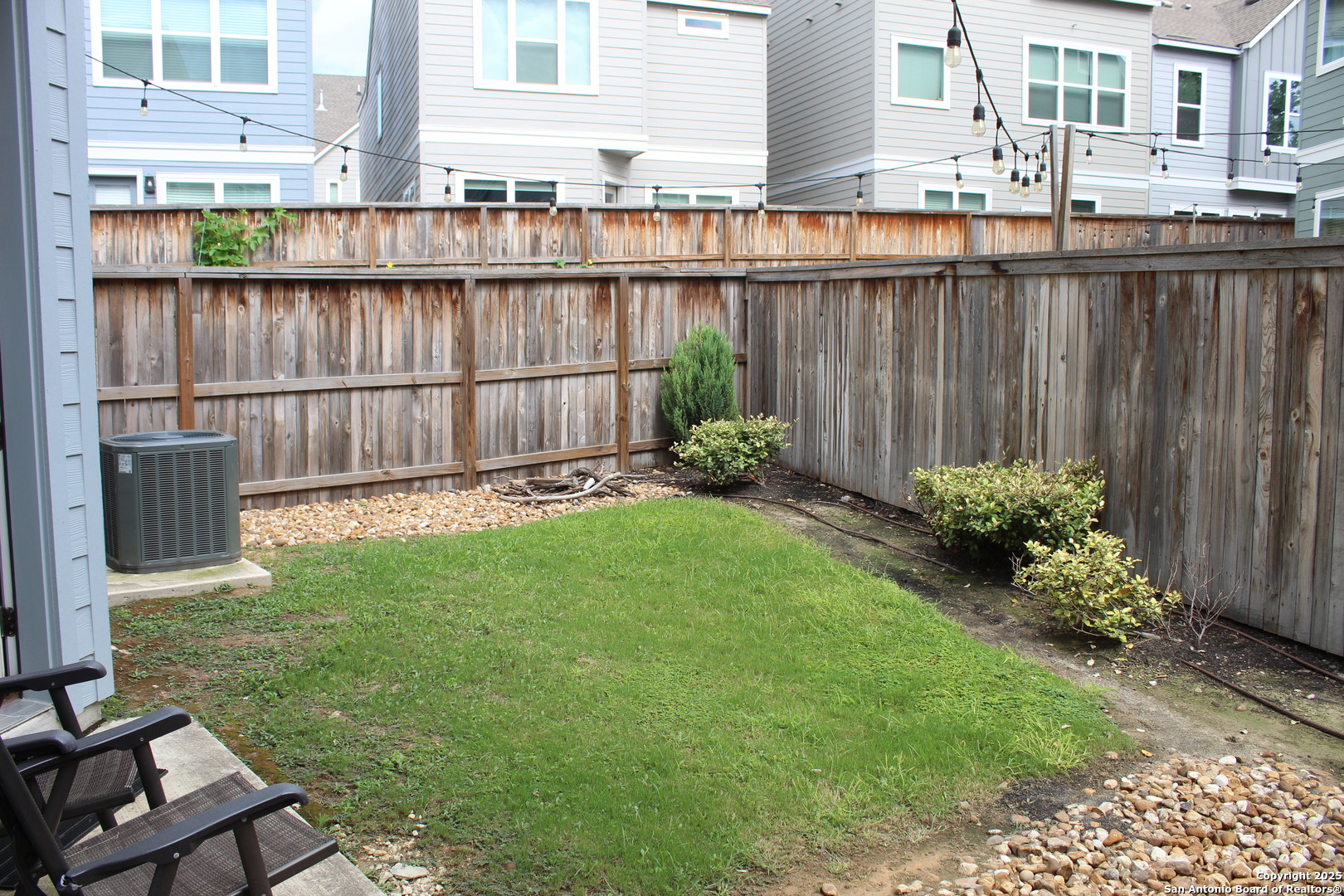5843 Whitby Road, Unit 33 San Antonio, TX 78240 - Photo 15 of 15 a view of a backyard with a garden