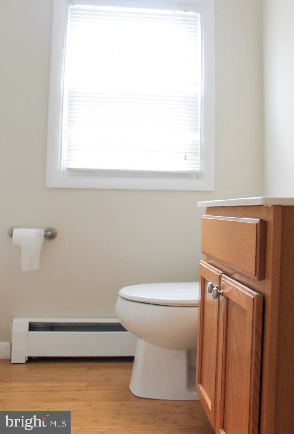 120 Devonshire Road Wilmington, DE 19803 - Photo 8 of 13 First floor bathroom