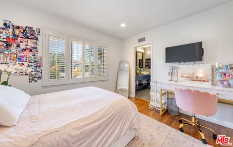 $2,049,000 | 6006 Wooster Avenue, Los Angeles, CA 90056