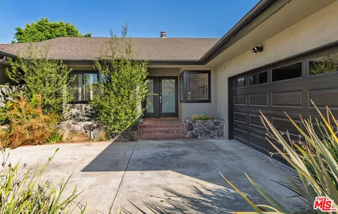 $2,049,000 | 6006 Wooster Avenue, Los Angeles, CA 90056
