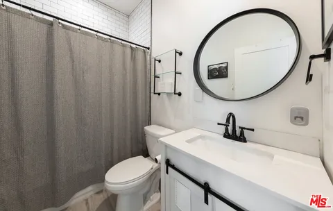$2,049,000 | 6006 Wooster Avenue, Los Angeles, CA 90056