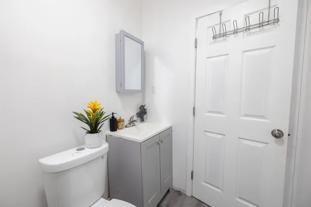 $1,149,888 | 592-592 Willow Avenue, Hayward, CA 94541