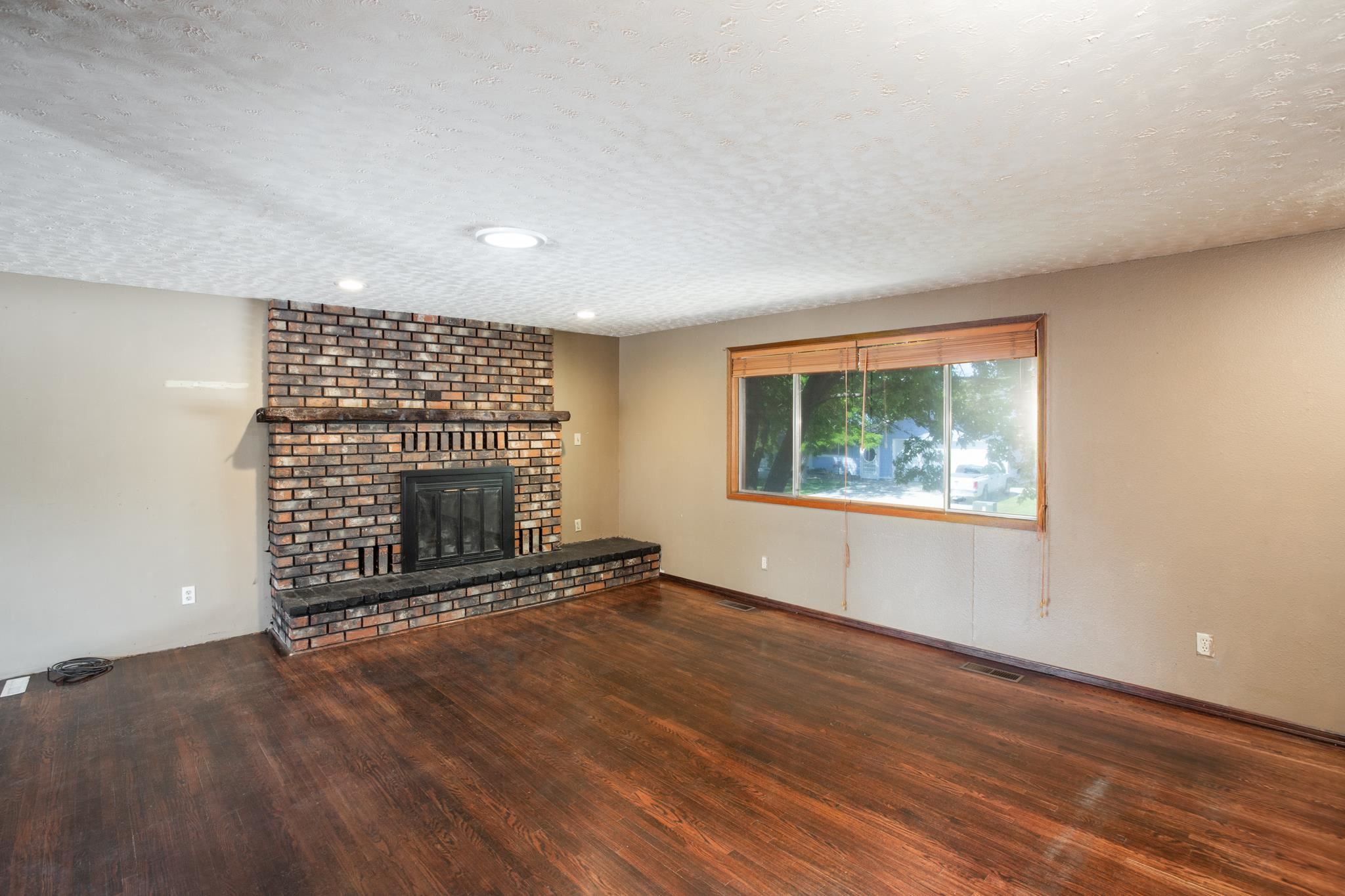 2915 South Fox Road Spokane Valley, WA 99206 - Photo 4 of 31 Gallery Image 4