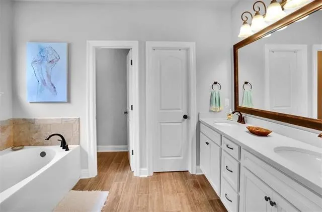 $2,300 | 772 Jackson Court, Madisonville, LA 70447