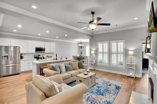 $2,300 | 772 Jackson Court, Madisonville, LA 70447