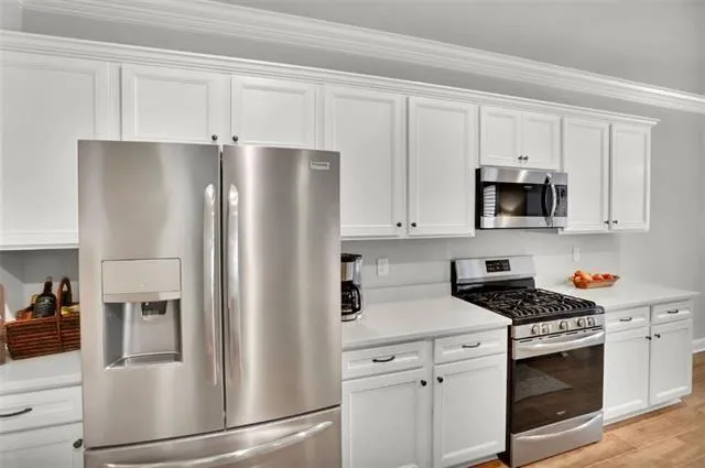 $2,300 | 772 Jackson Court, Madisonville, LA 70447