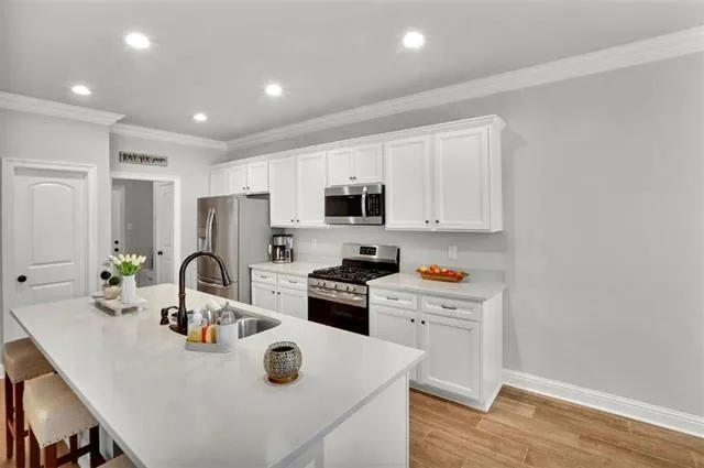 $2,300 | 772 Jackson Court, Madisonville, LA 70447