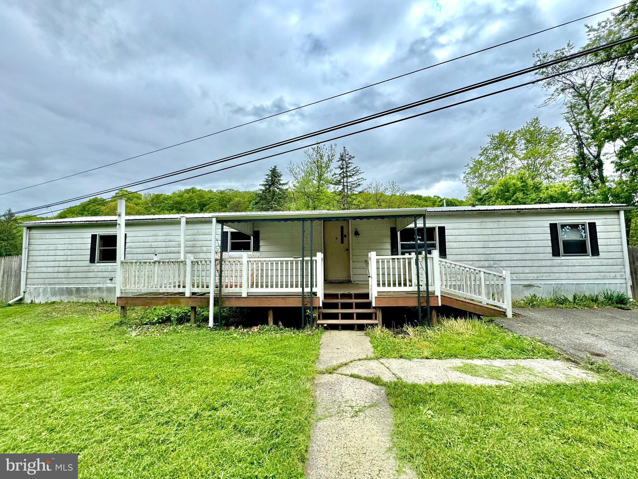 2288 Sunny Road New Ringgold, PA 17960 - Photo 1 of 18 Gallery Image 1