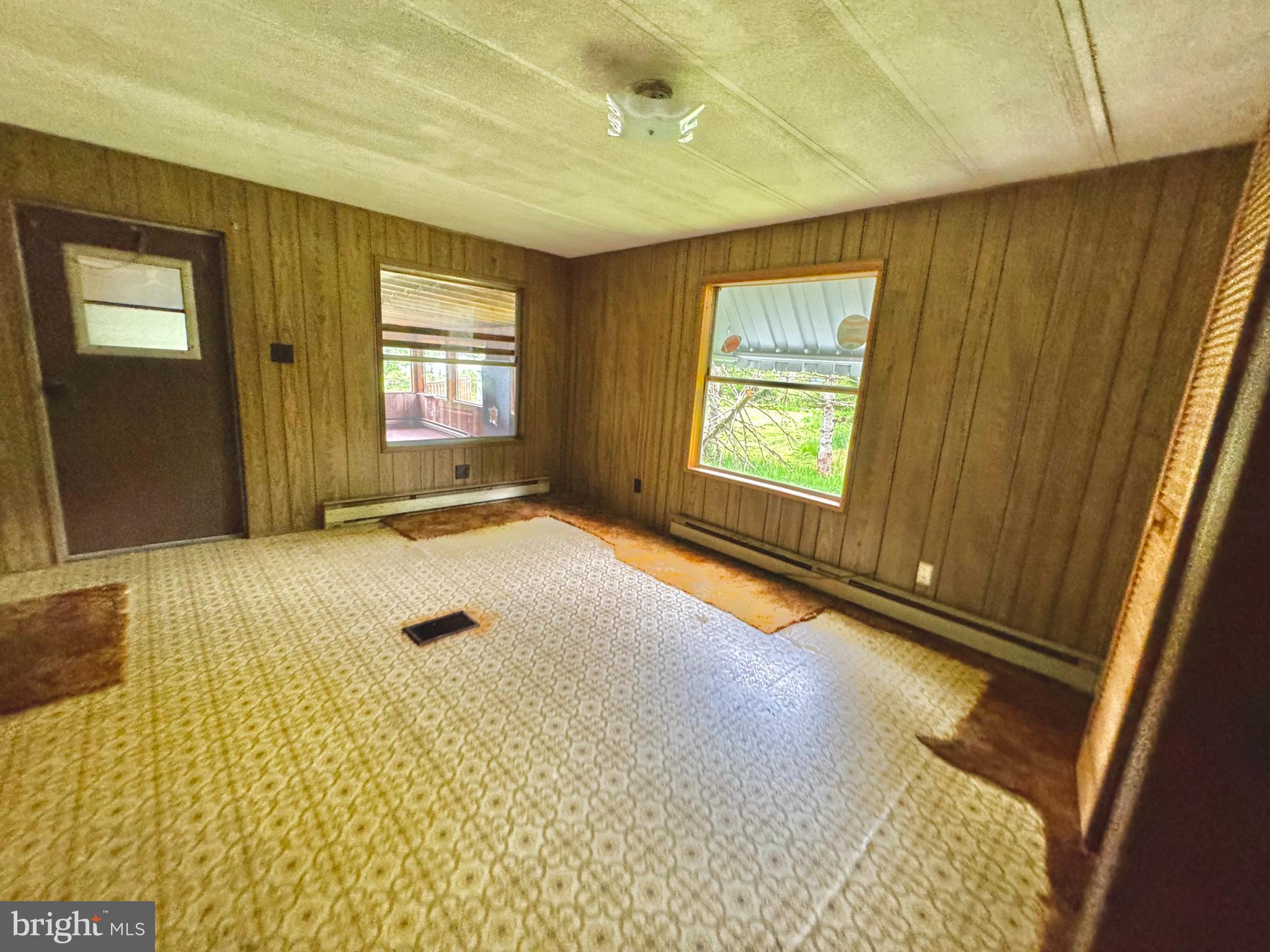 2288 Sunny Road New Ringgold, PA 17960 - Photo 11 of 18 Gallery Image 11
