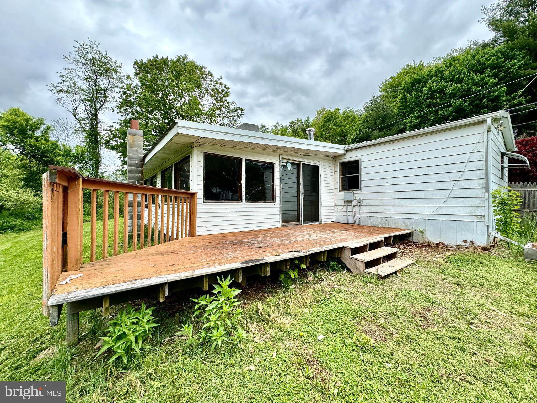 2288 Sunny Road New Ringgold, PA 17960 - Photo 4 of 18 Gallery Image 4