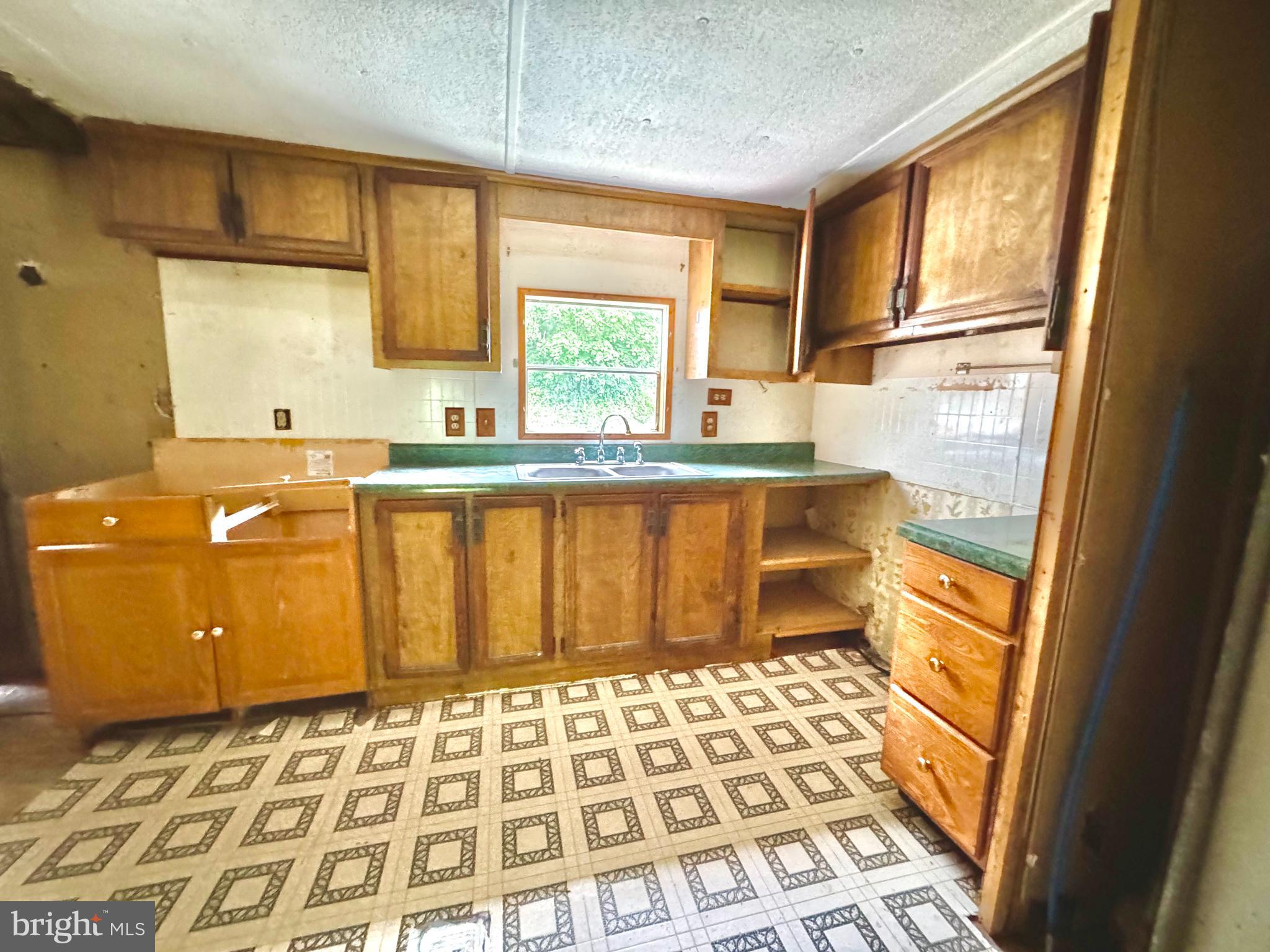 2288 Sunny Road New Ringgold, PA 17960 - Photo 7 of 18 Gallery Image 7
