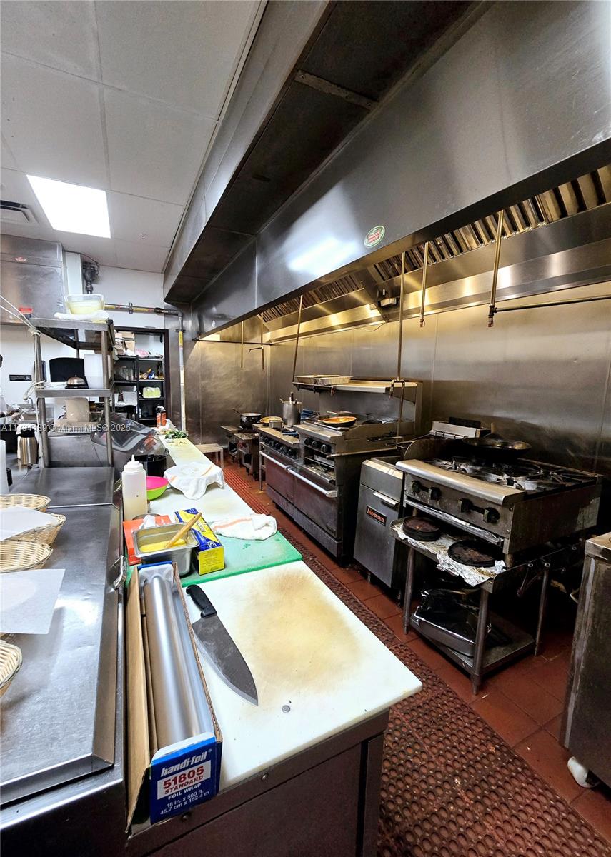 1200 Yamato Road Boca Raton, FL 33431 - Photo 41 of 46