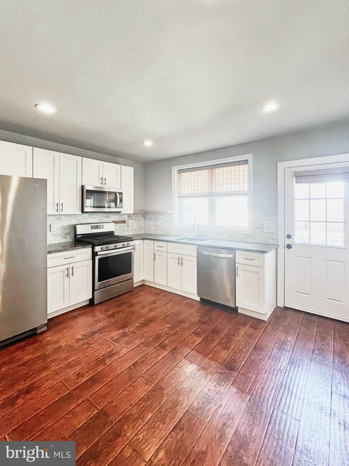 2817 Salmon Street Philadelphia, PA 19134 - Photo 1 of 12