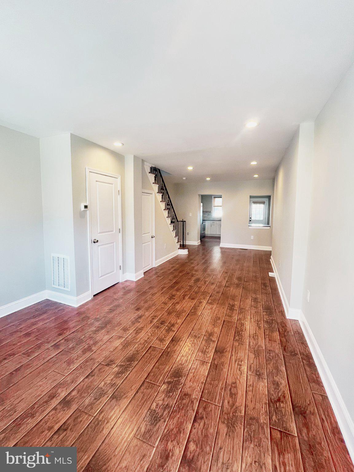 2817 Salmon Street Philadelphia, PA 19134 - Photo 3 of 12