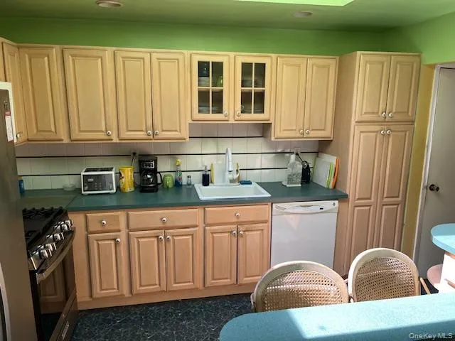 $1,349,000 | 249-14 Cambria Avenue | Little Neck